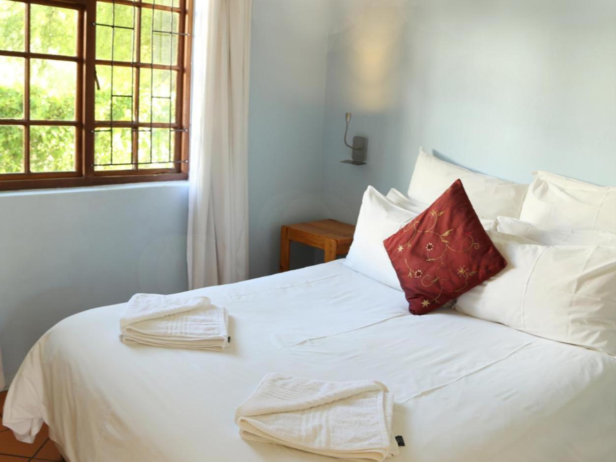 Rainbow Glen Self Catering Chalets Монтегю Стая снимка