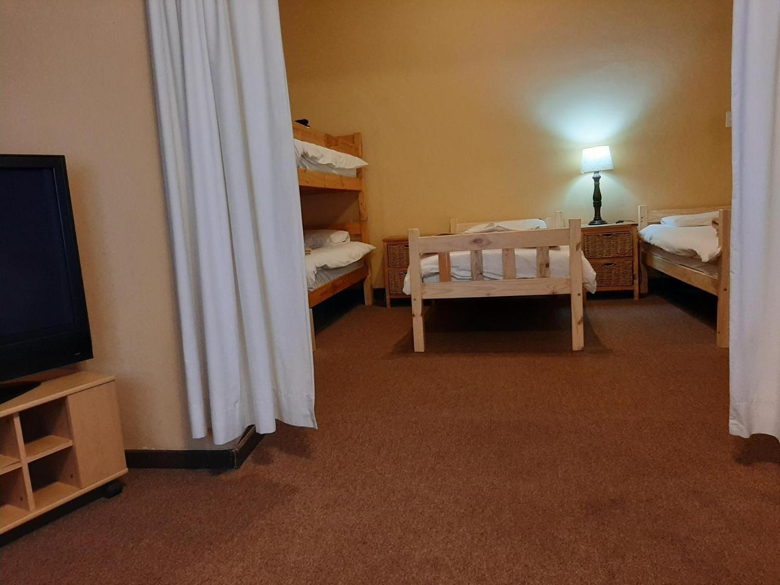 Rainbow Glen Self Catering Chalets Монтегю Стая снимка
