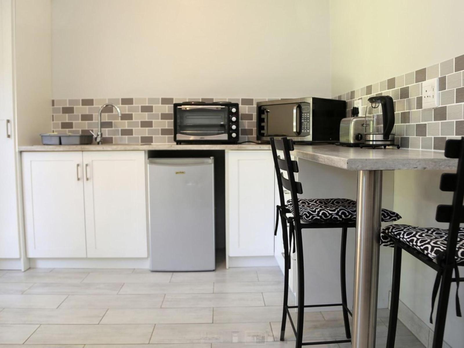 Rainbow Glen Self Catering Chalets Монтегю Стая снимка