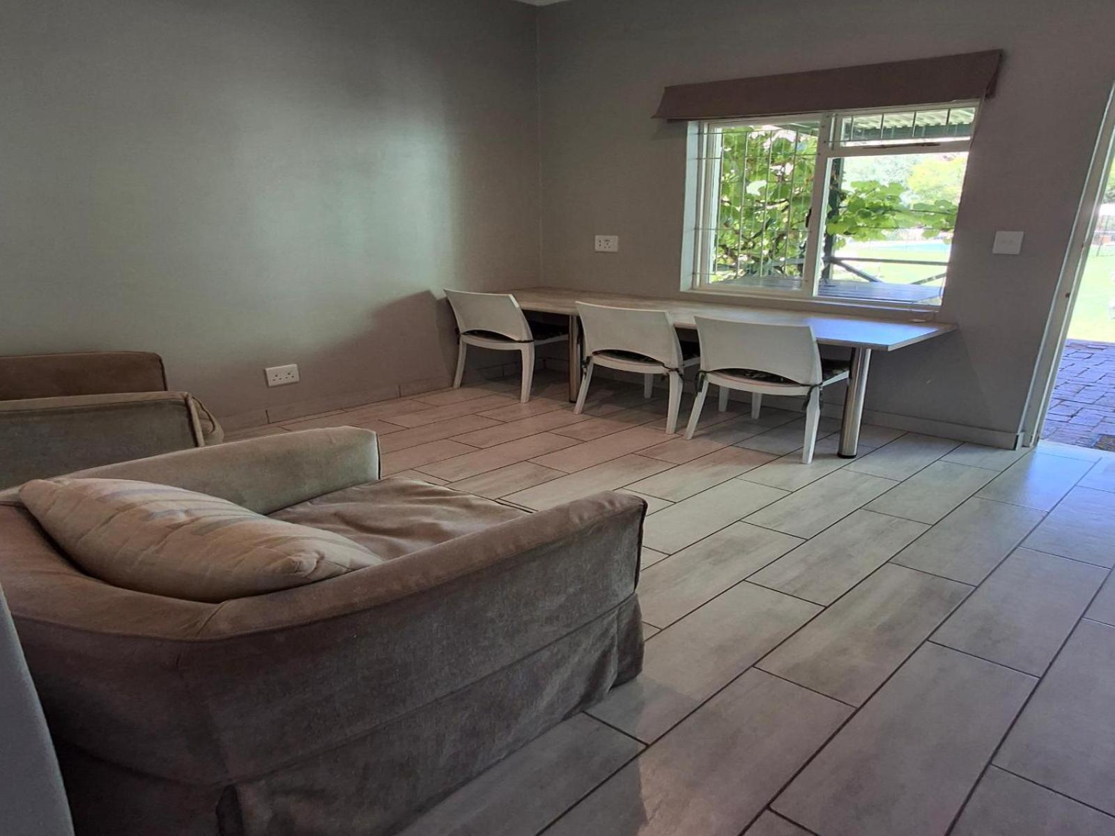 Rainbow Glen Self Catering Chalets Монтегю Стая снимка